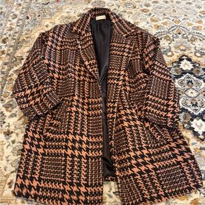 Stylish Camel and Black Women's Coat